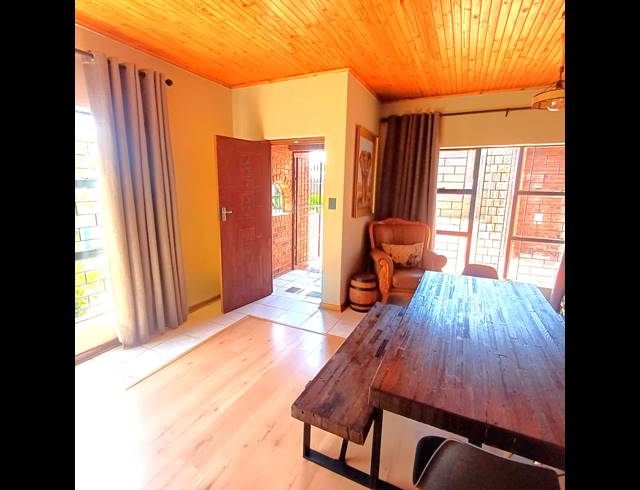 3 BEDROOM HOUSE FOR SALE IN RIVERSDALE